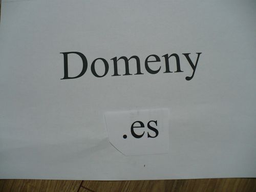 Domeny es